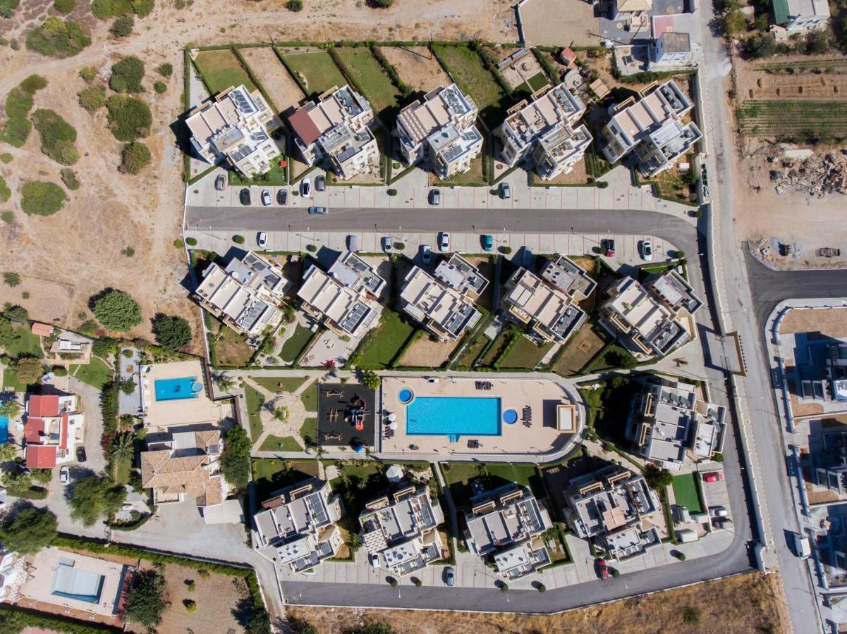 Spacious Two-Bedroom Apartment In Amazing Residence Escape Homes Kyrenia  Exteriör bild