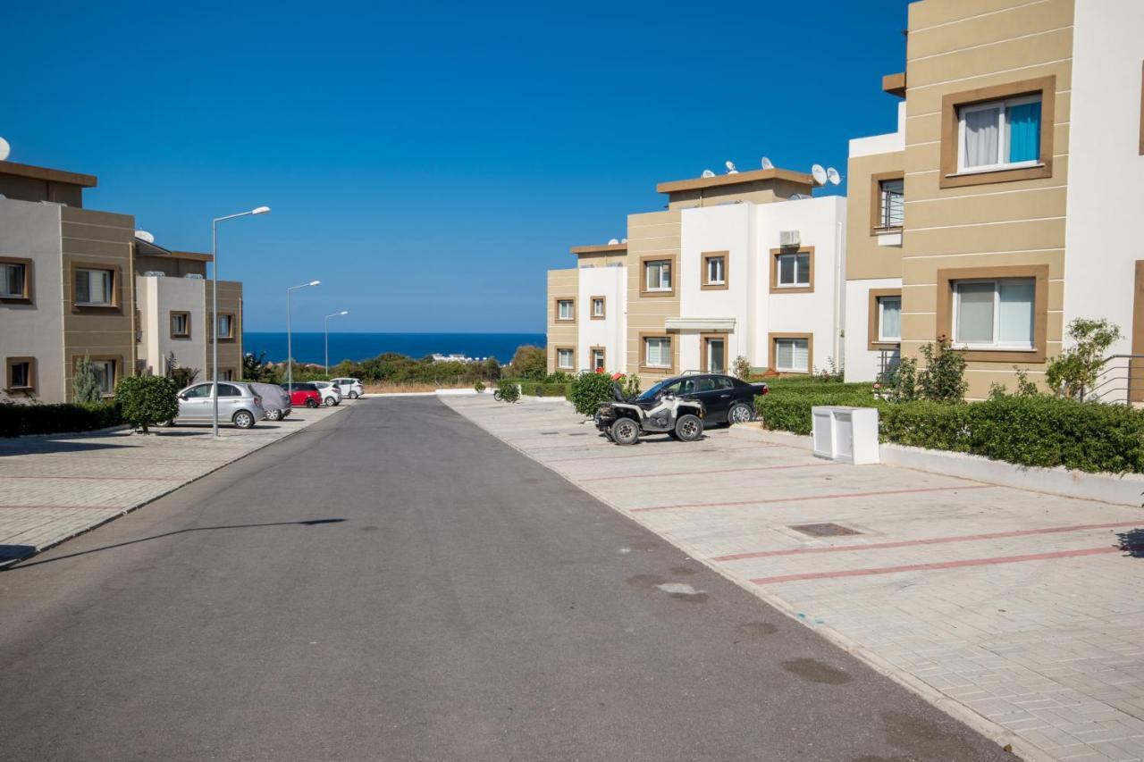 Spacious Two-Bedroom Apartment In Amazing Residence Escape Homes Kyrenia  Exteriör bild